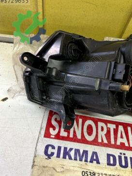 Renault Clio Sağ Ön Far çıkma parça