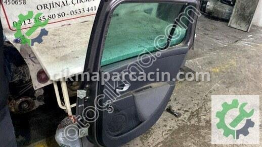 Renault Clio Sağ Arka Kapı çıkma parça