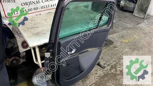 Renault Clio Sağ Arka Kapı çıkma parça