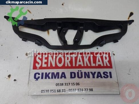 Renault Clio Ön Panjur çıkma parça