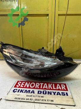 Renault Clio Sağ Ön Far 260103421R çıkma parça