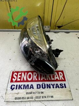 Renault Clio Sağ Ön Far 260103421R çıkma parça