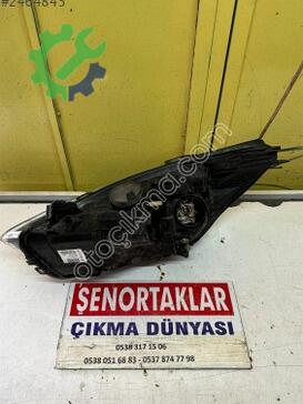 Renault Clio Sağ Ön Far 260103421R çıkma parça