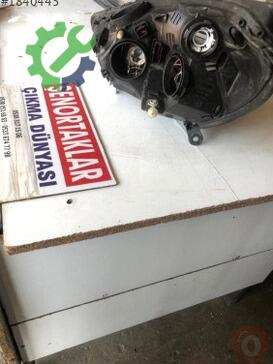 Renault Clio Sağ Ön Far 010330748 çıkma parça