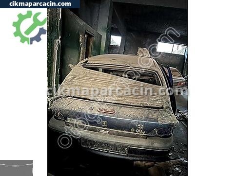 Renault Clio Bagaj çıkma parça