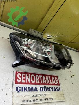 Renault Clio Sağ Ön Far 260106223R çıkma parça