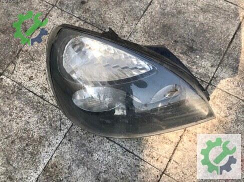 Renault Clio Sağ Ön Far 2001-2009 çıkma parça