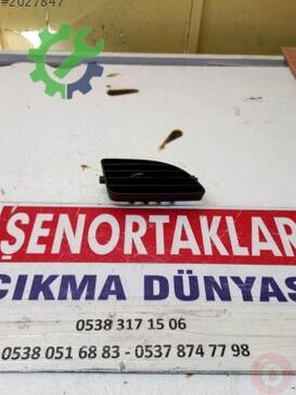 Renault Fluence Sol Torpido 687606450R çıkma parça