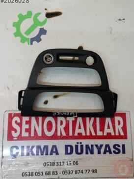 Renault Fluence Teyp Çerçevesi 682608709R çıkma parça