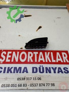 Renault Fluence Sağ Torpido çıkma parça