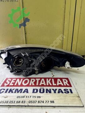 Renault Fluence Mercekli Far 1305236541 çıkma parça
