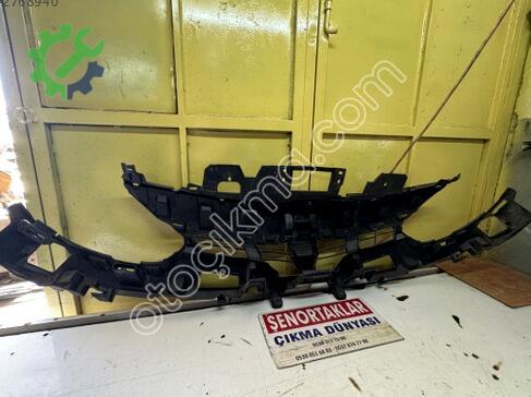 Renault Fluence Ön Panjur 620366851R çıkma parça