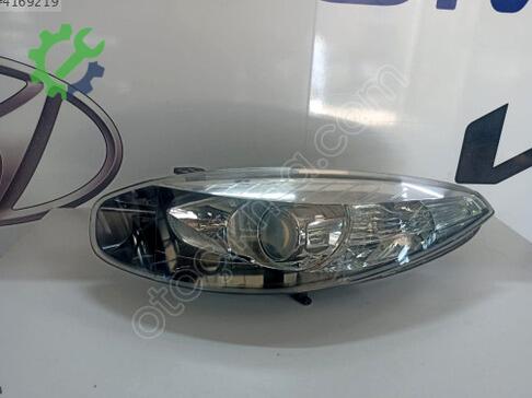 Renault Fluence Mercekli Far çıkma parça