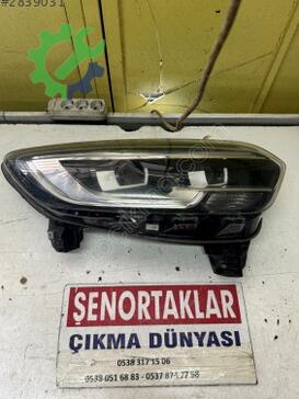 Renault Kadjar Sağ Ön Far çıkma parça