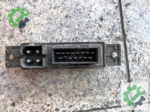 Renault Laguna Röle 10082200281 çıkma parça