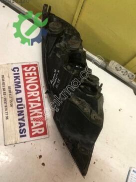 Renault Master Sağ Ön Far 260105856R çıkma parça