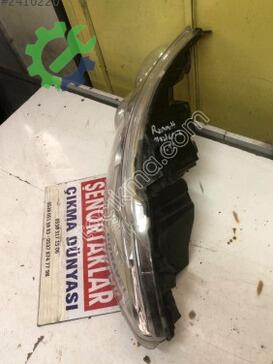 Renault Master Sağ Ön Far 260105856R çıkma parça