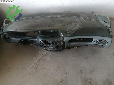 Renault Megane Torpido çıkma parça