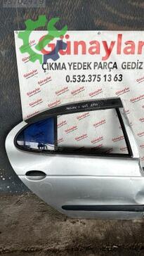 Renault Megane Sağ Arka Kapı çıkma parça