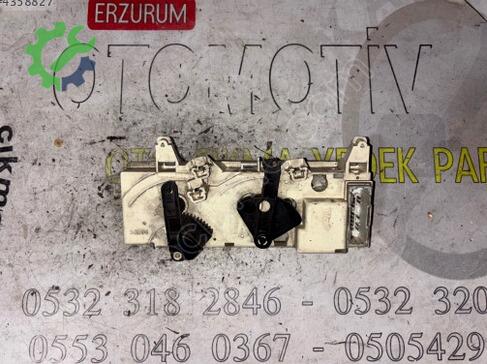 Renault Scenic Kalorifer Kontrol Paneli çıkma parça