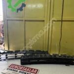 RENAULT MEGANE 2 ORİJİNAL TAMPON ORTA IZGARA