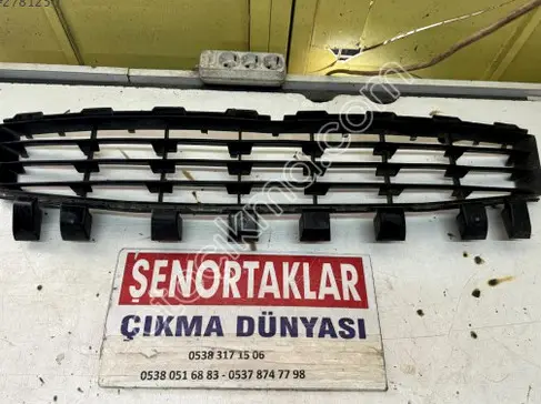 Renault Megane Tampon Izgarası çıkma parça