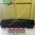 RENAULT MEGANE 2 ORİJİNAL TAMPON ORTA IZGARA