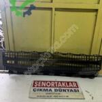 RENAULT MEGANE 2 ORİJİNAL TAMPON ORTA IZGARA