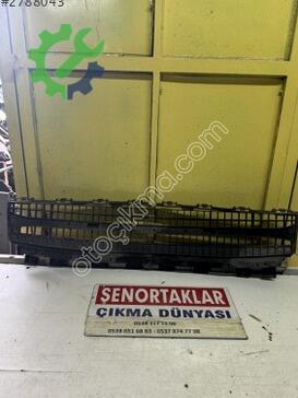 Renault Megane Tampon Izgarası 8200746184 çıkma parça