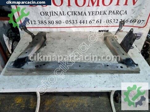 Renault Megane Radyatör çıkma parça