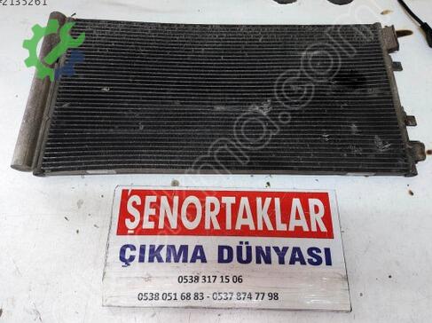 Renault Megane Klima Radyatörü 921009056R çıkma parça