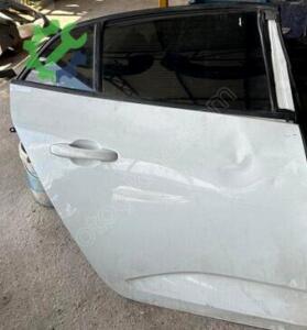 RENAULT MEGANE 4 SAĞ ARKA KAPI