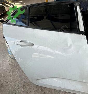 Renault Megane Sağ Arka Kapı çıkma parça
