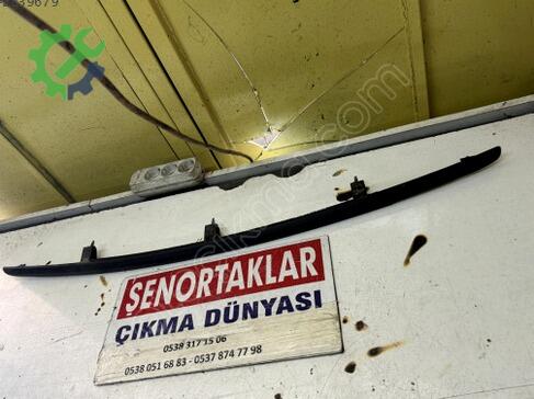 Renault Megane Bagaj Çıtası 7700 çıkma parça