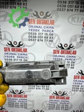 Renault Megane Tavan Lambası 8200480127 çıkma parça