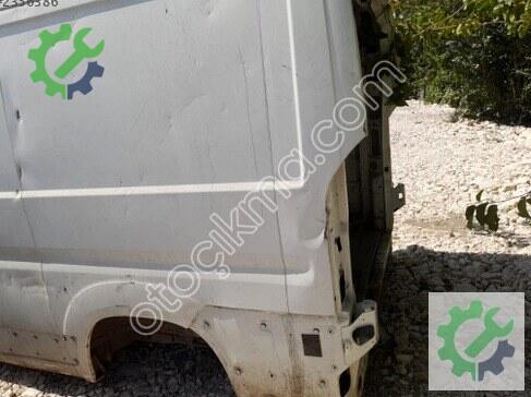 Renault Trafic Oto Teybi çıkma parça