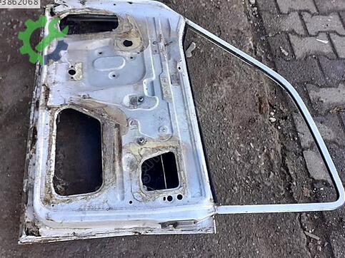 MAN 12 Sağ Ön Kapı çıkma parça