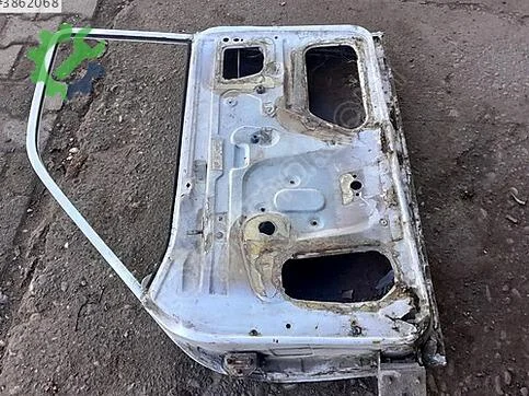 MAN 12 Sağ Ön Kapı çıkma parça