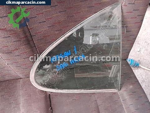 Renault Megane Sağ Arka Kelebek Camı çıkma parça