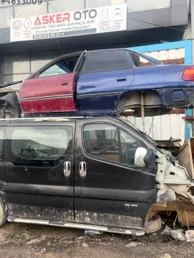 Renault Trafic Sağ Ön Kapı çıkma parça