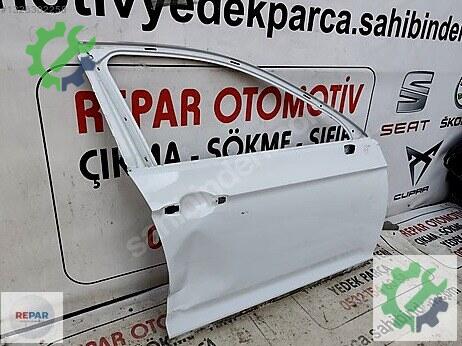 Volkswagen Passat Sağ Ön Kapı çıkma parça