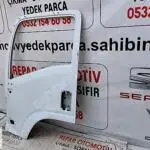 Isuzu NPR 75 sol ön kapı beyaz orijinal çıkma
