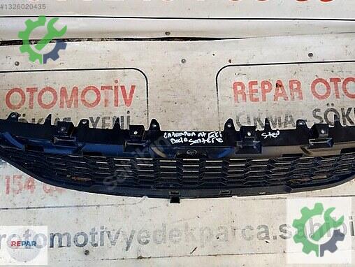 Dacia Sandero Stepway Ön Panjur 620267459R çıkma parça