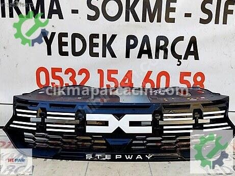 Dacia Sandero Stepway Ön Panjur çıkma parça