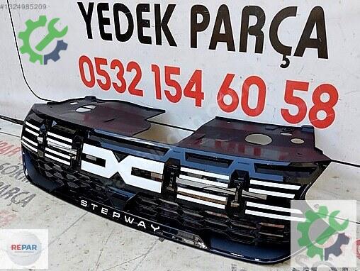 Dacia Sandero Stepway Ön Panjur 3-STEPWAY çıkma parça