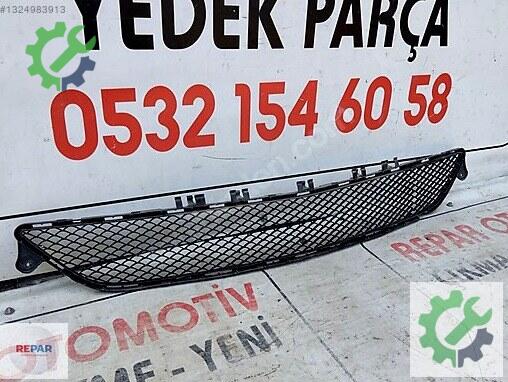 Mercedes-Benz 200 Ön Panjur A2128850522 çıkma parça