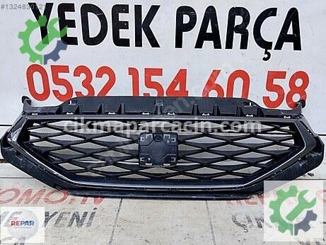 Seat Leon Ön Panjur çıkma parça