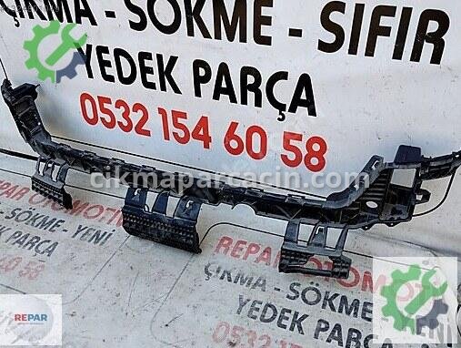 Audi A4 Tampon Braketi 8W5807385B çıkma parça