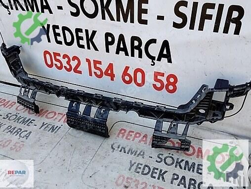 Audi A4 Tampon Braketi 8W5807385B çıkma parça