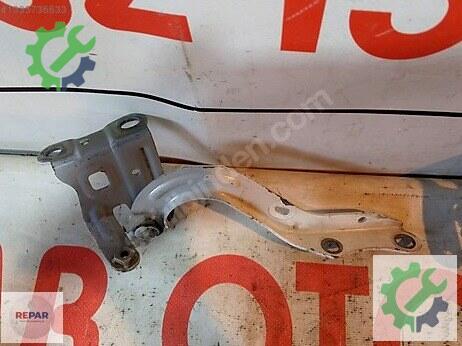 Toyota Corolla Kaput Menteşesi çıkma parça